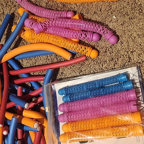 Salon Perm rod tubes and curlers hairstylist - Picture 2 of 4